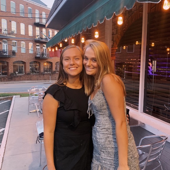 Meet your Posher, Harper - Picture 1 of 1